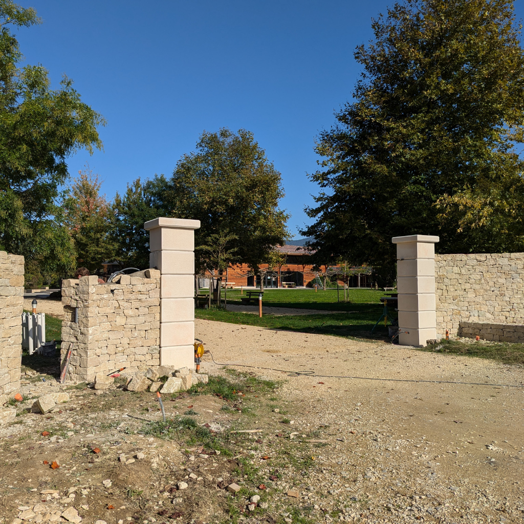 Photo de l'avancée des travaux du nouveau portail